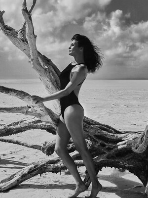 Helena Christensen photo